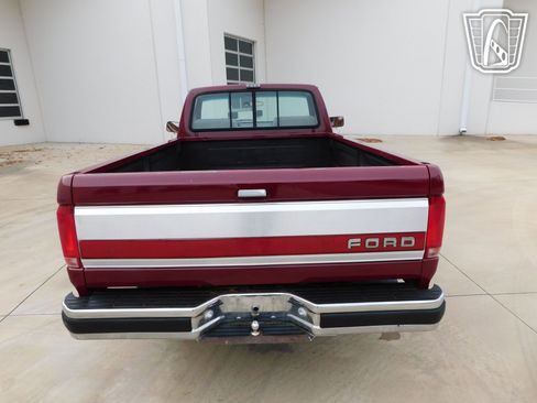 Used 1990 Ford F150 2WD Regular Cab image 23