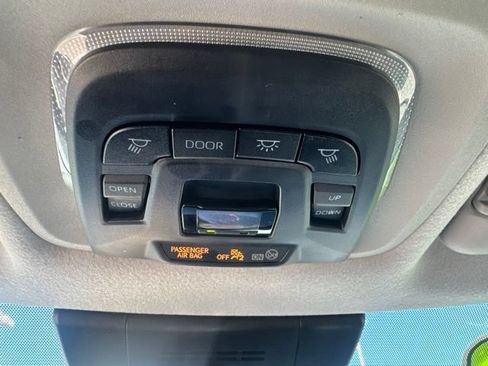 Used 2024 Toyota Corolla Cross XLE w/ Convenience Package AWD/4WD image 18