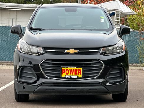 Used 2020 Chevrolet Trax LS w/ Tint and Cruise Package image 9