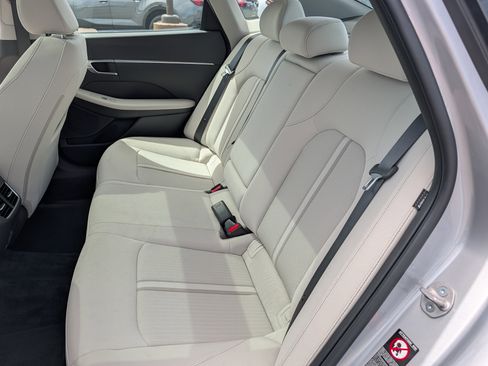 Certified 2023 Hyundai Sonata SEL w/ Convenience Package FWD image 13