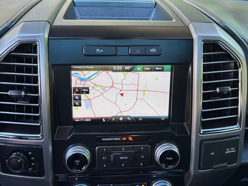 Used 2015 Ford F150 Platinum w/ Technology Package AWD/4WD image 21
