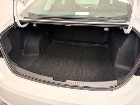 Used 2024 Chevrolet Malibu LT w/ Sport Edition image 7