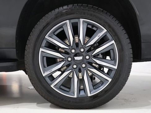Used 2024 Cadillac Escalade ESV Sport AWD/4WD image 9