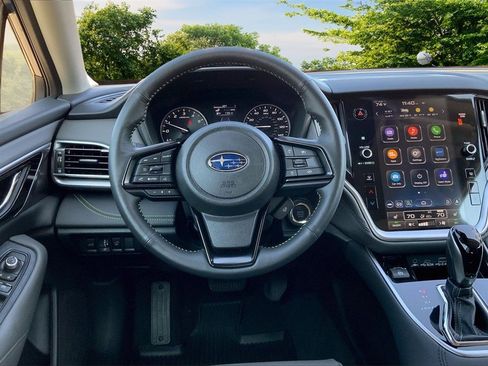 Certified 2025 Subaru Outback Onyx Edition image 8