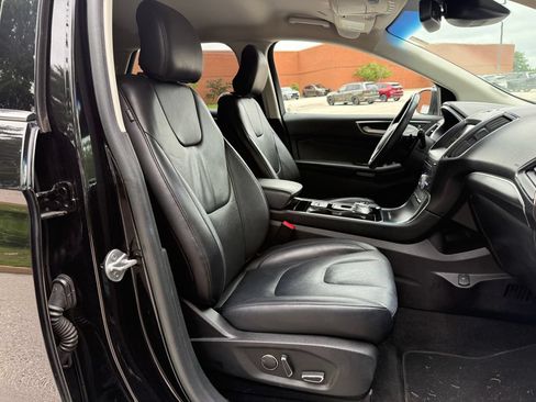 Used 2019 Ford Edge Titanium AWD/4WD image 26