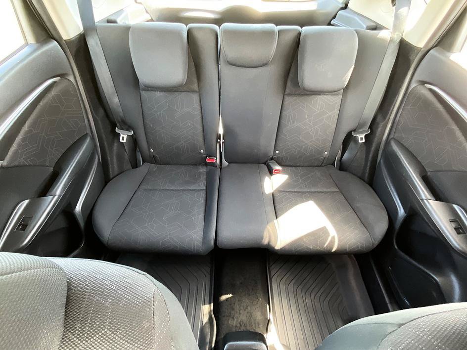 Used 2015 Honda Fit EX image 32