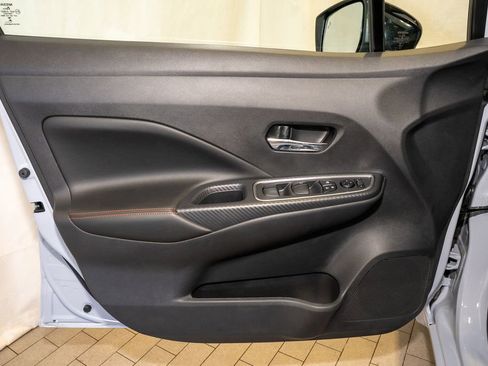 New 2025 Nissan Versa SR w/ Trunk Package image 15