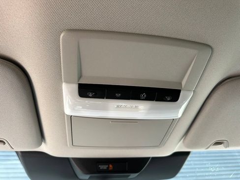 Used 2023 Nissan Pathfinder S AWD/4WD image 24