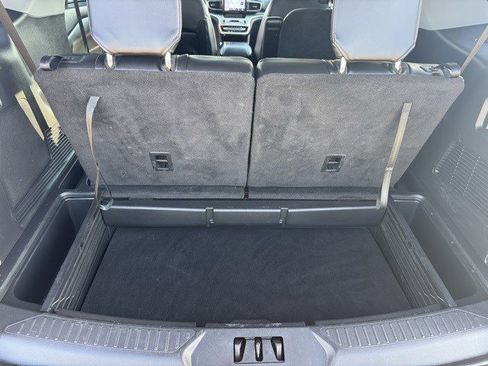 Used 2023 Ford Explorer XLT w/ Equipment Group 202A image 29