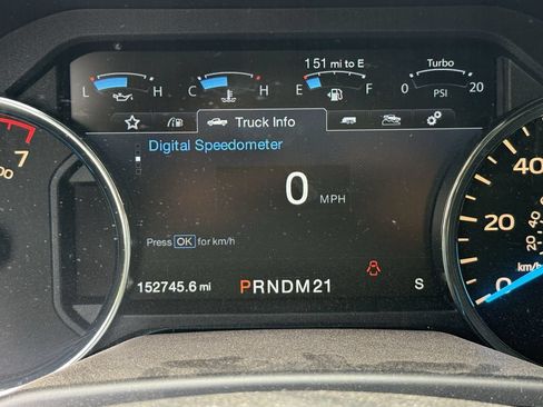 Used 2015 Ford F150 Platinum w/ Equipment Group 701A Luxury AWD/4WD image 11