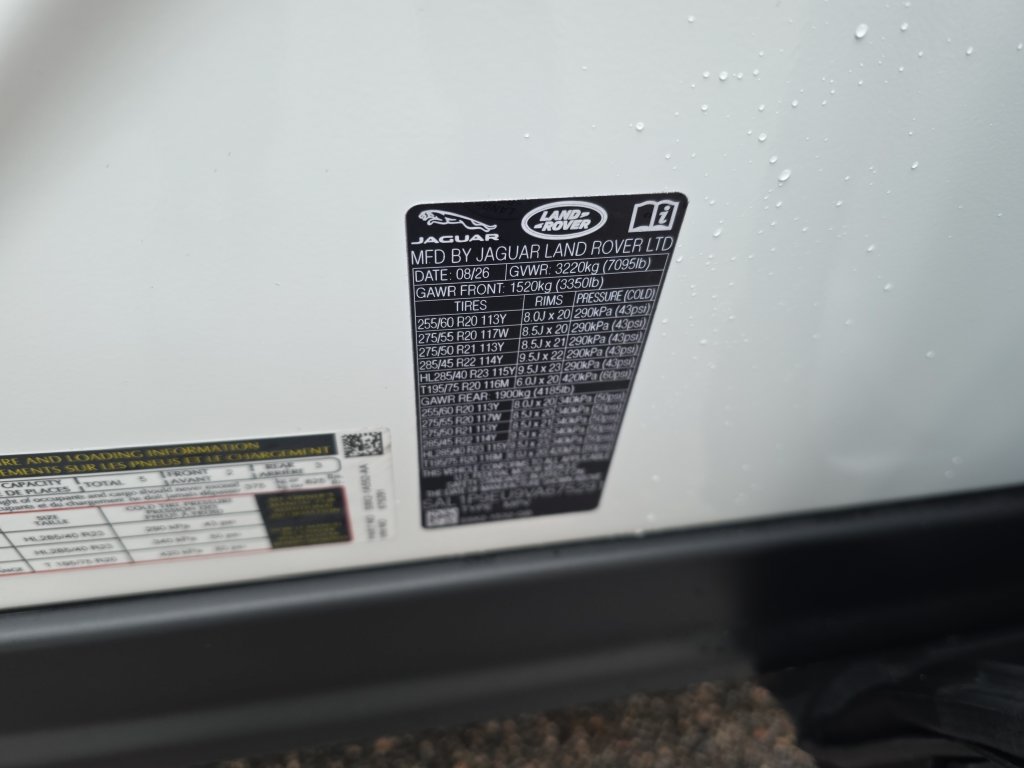 New 2027 Land Rover Range Rover Sport SE AWD/4WD image 24