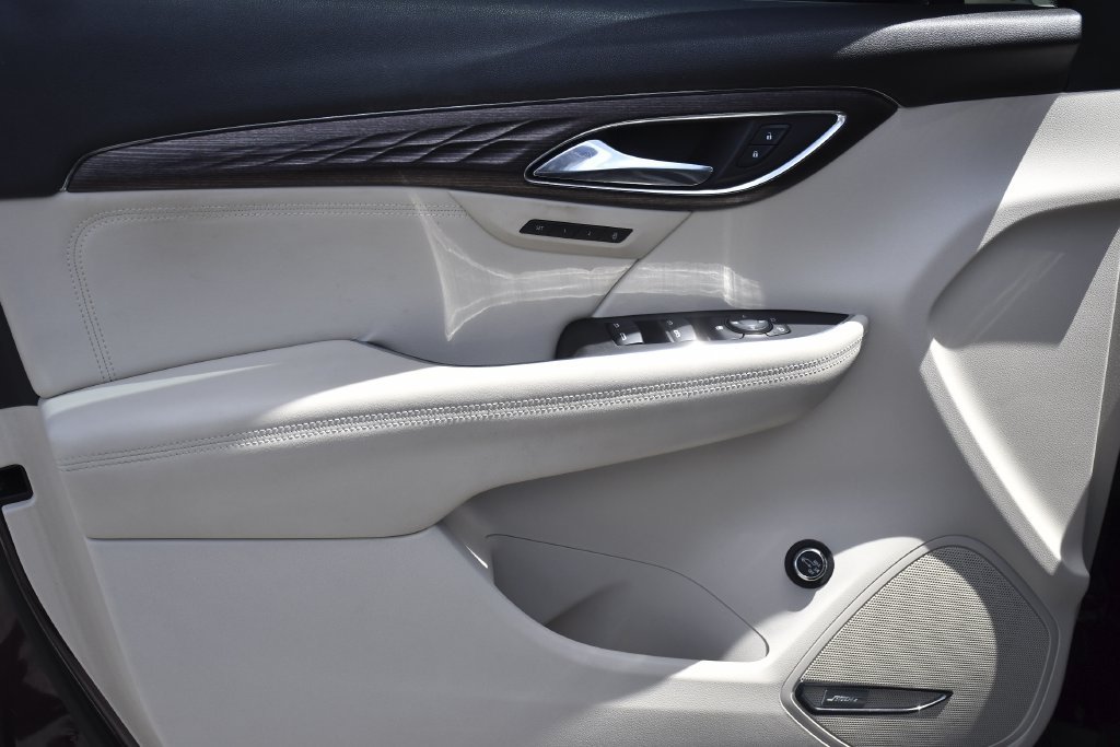 Used 2022 Buick Envision Avenir w/ Technology Package II FWD image 22