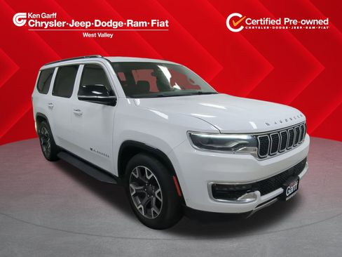 Used 2023 Jeep Wagoneer Series III w/ Preferred Equipment Group image 1