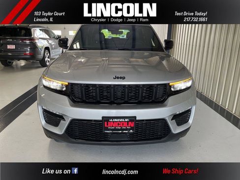 New 2025 Jeep Grand Cherokee Limited w/ Black Appearance Package image 10