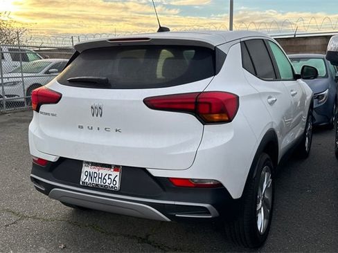 Used 2025 Buick Encore GX Preferred image 3
