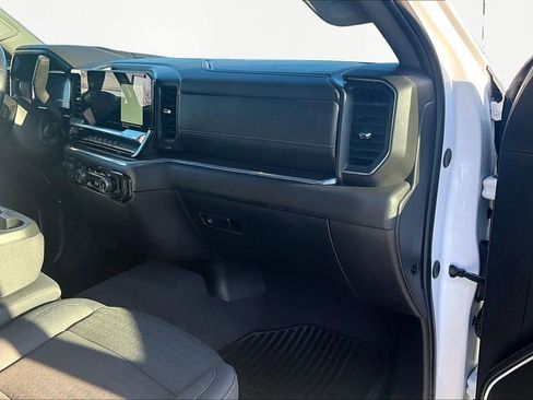 Used 2024 Chevrolet Silverado 2500 LT image 17