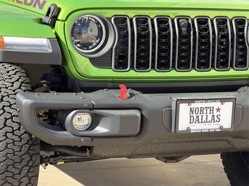 New 2025 Jeep Wrangler Unlimited Rubicon image 7