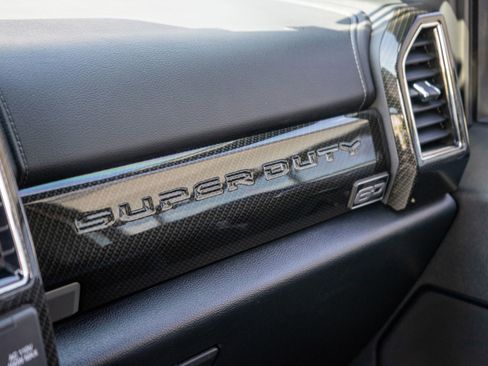 Used 2022 Ford F250 Lariat w/ Lariat Ultimate Package image 39