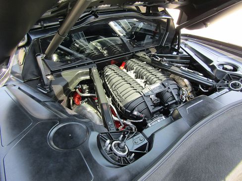 Used 2024 Chevrolet Corvette Z06 RWD image 20