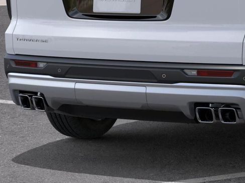 New 2026 Chevrolet Traverse LT image 14