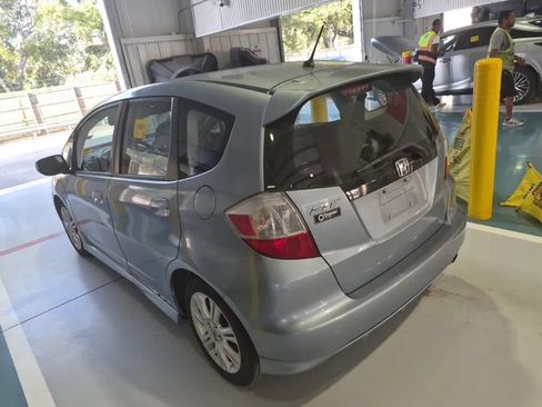 Used 2011 Honda Fit Sport image 3