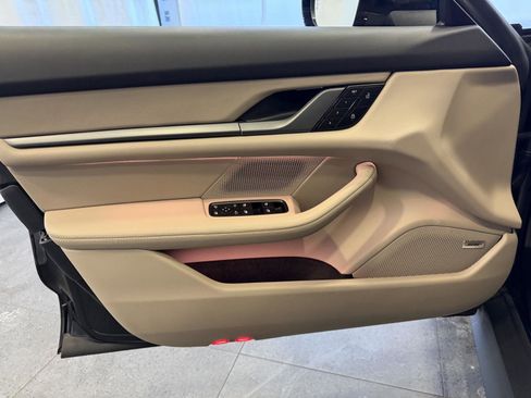 Certified 2025 Porsche Taycan image 15