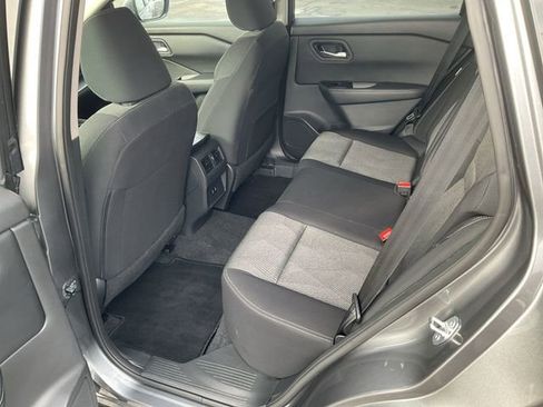 Used 2024 Nissan Rogue SV image 12