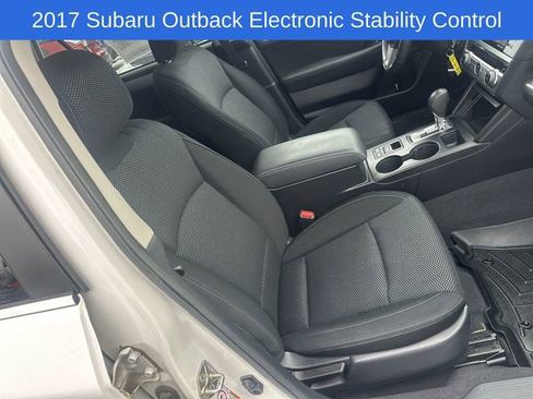 Used 2017 Subaru Outback 2.5i Premium image 24