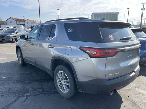 Used 2023 Chevrolet Traverse LT image 7