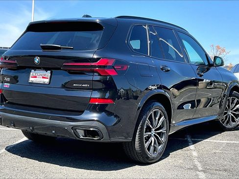 Used 2026 BMW X5 xDrive40i w/ M Sport Package image 12