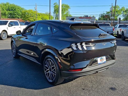 Used 2025 Ford Mustang Mach-E Premium AWD/4WD image 4
