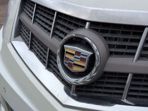 Used 2011 Cadillac SRX Luxury AWD/4WD image 11