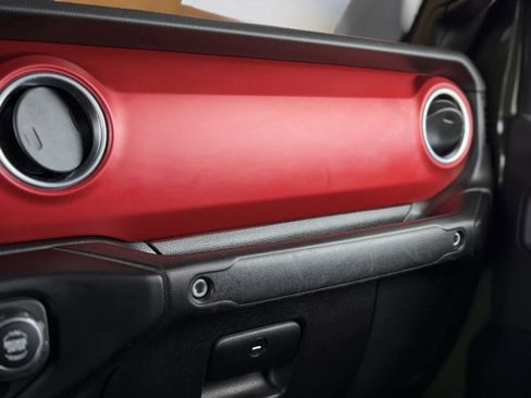 Used 2022 Jeep Gladiator Rubicon w/ LED Lighting Group image 38