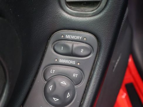 Used 2001 Chevrolet Corvette Base w/ Preferred Equipment Group2 image 31