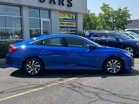 Used 2017 Honda Civic EX image 2