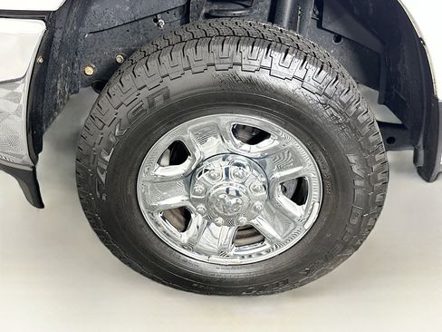 Used 2019 RAM 2500 Big Horn image 11