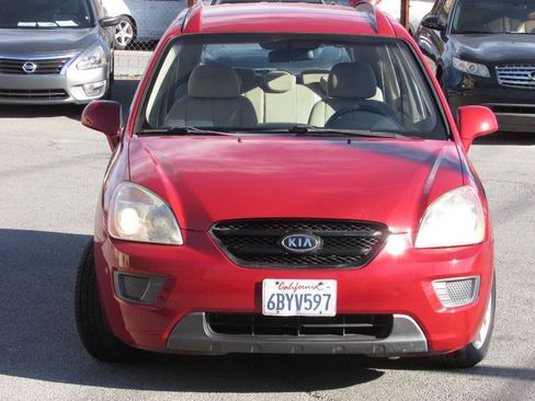 Used 2007 Kia Rondo LX w/ Convenience Pkg FWD image 12