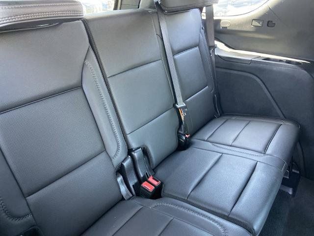 Used 2025 GMC Yukon Denali AWD/4WD image 22