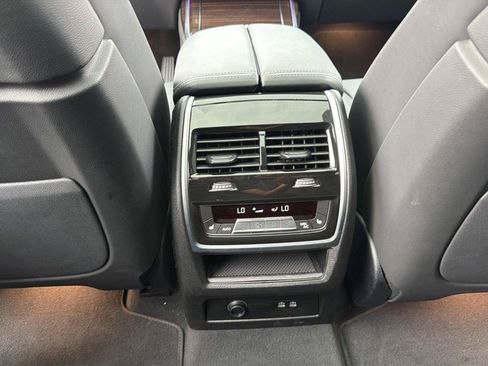 Used 2026 BMW X7 xDrive40i AWD/4WD image 25