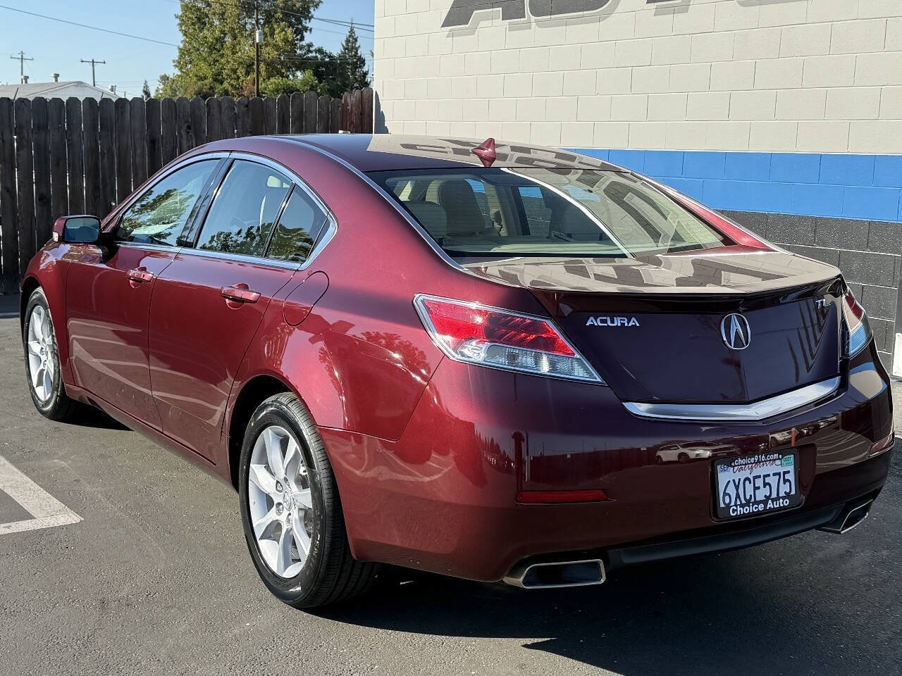 Used 2012 Acura TL w/ Technology Package FWD image 4