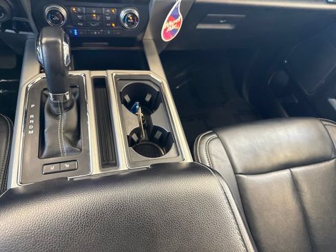 Used 2020 Ford F150 Lariat w/ Equipment Group 502A Luxury AWD/4WD image 24