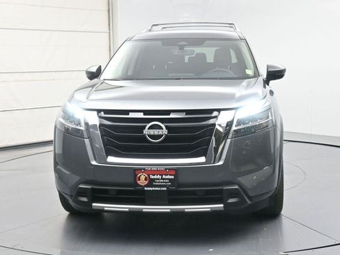 Used 2024 Nissan Pathfinder SL AWD/4WD image 31