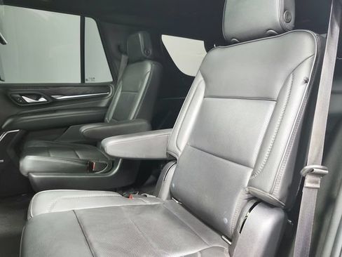 Used 2021 GMC Yukon Denali w/ LPO, Illumination Package RWD image 11