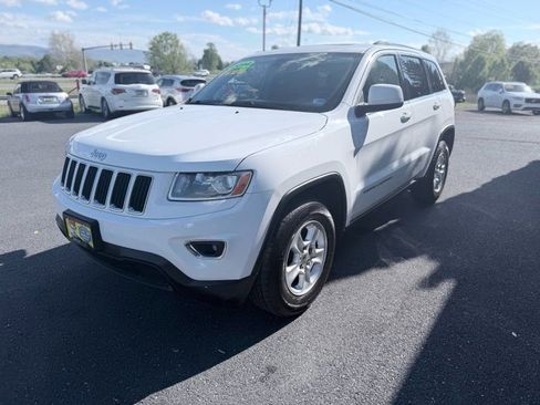 Used 2014 Jeep Grand Cherokee Laredo w/ Security & Convenience Group image 5