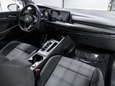 Used 2022 Volkswagen GTI SE image 51