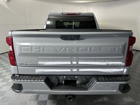 Used 2024 Chevrolet Silverado 1500 Custom RWD image 7