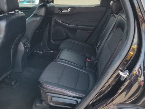 Certified 2024 Ford Escape ST-Line AWD/4WD image 8