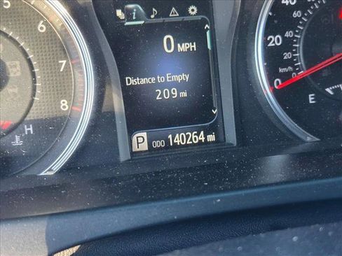 Used 2016 Toyota Camry XSE image 11