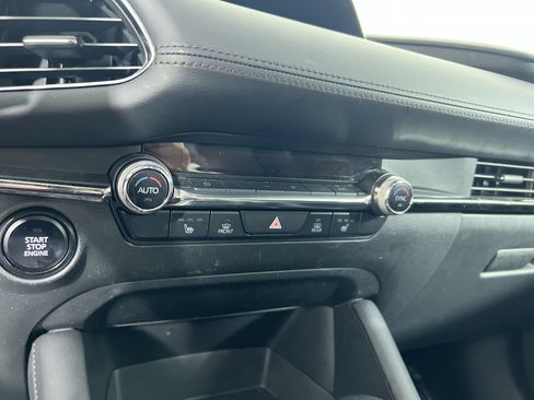 Used 2022 MAZDA MAZDA3 s AWD/4WD image 19