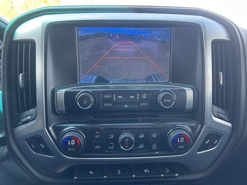 Used 2014 GMC Sierra 1500 SLT w/ Suspension Package, Off-Road AWD/4WD image 13